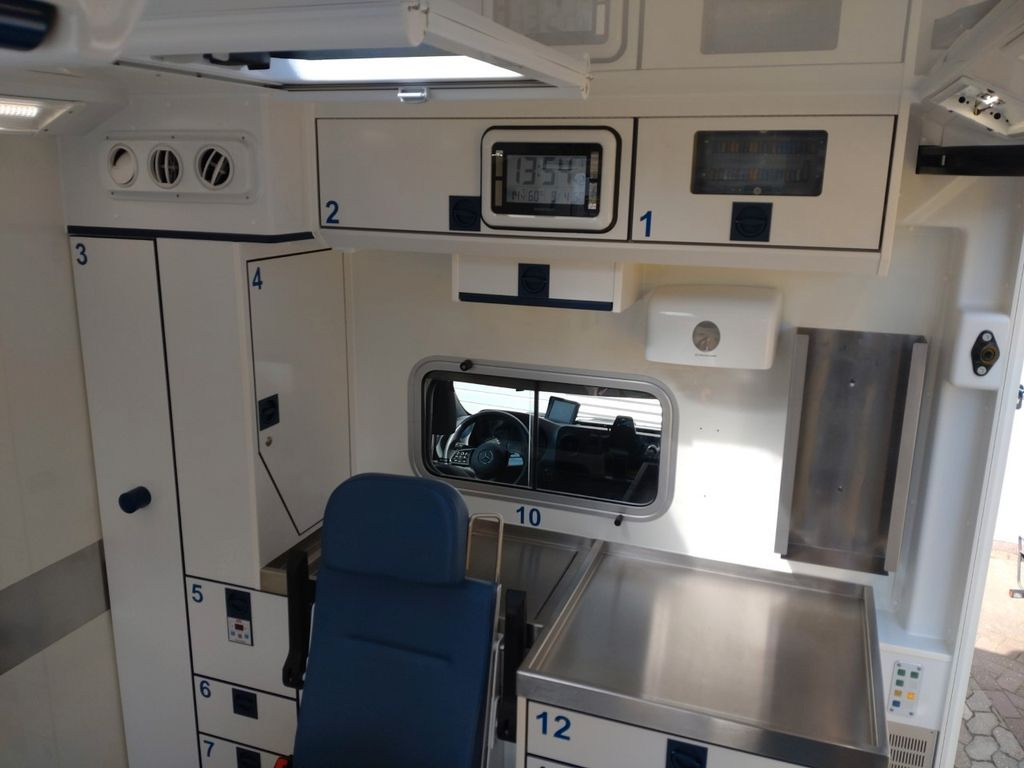 Mercedes-Benz Sprinter 519 / ATM 0km 4x on Stock - Ambulancia: foto 5 Mercedes-Benz Sprinter 519 / ATM 0km 4x on Stock - Ambulancia: foto 5