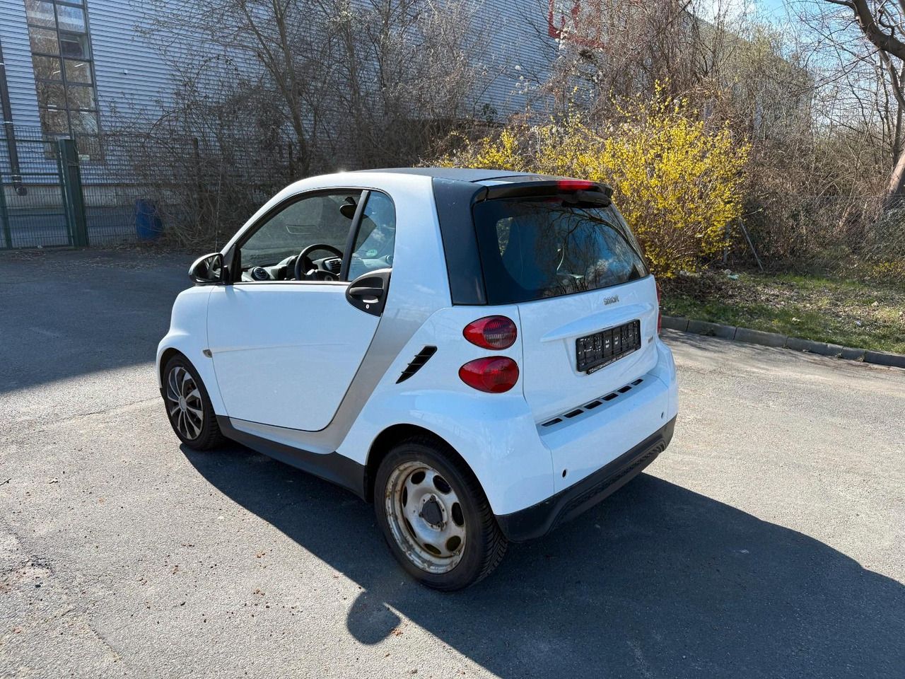 Smart ForTwo coupé 1.0 45kW mhd pure - Coche: foto 2 Smart ForTwo coupé 1.0 45kW mhd pure - Coche: foto 2