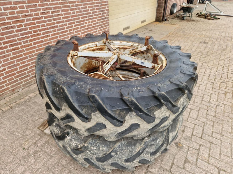 SET dubbellucht banden - Neumáticos y llantas: foto 3 SET dubbellucht banden - Neumáticos y llantas: foto 3