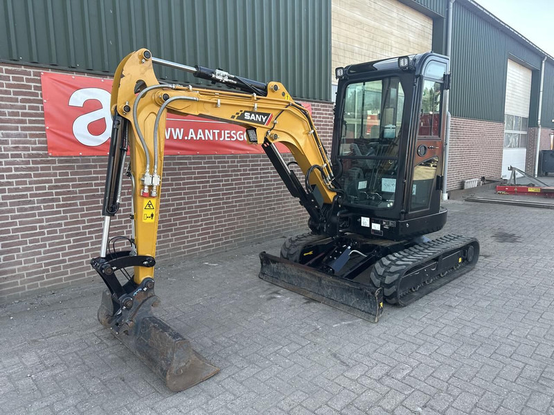 Sany SY26U Cabine - Gebruikt - Miniexcavadora: foto 2 Sany SY26U Cabine - Gebruikt - Miniexcavadora: foto 2