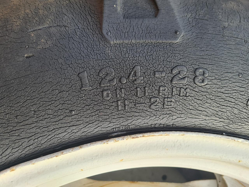 Trekker banden - Gebruikt - Neumáticos y llantas: foto 5 Trekker banden - Gebruikt - Neumáticos y llantas: foto 5