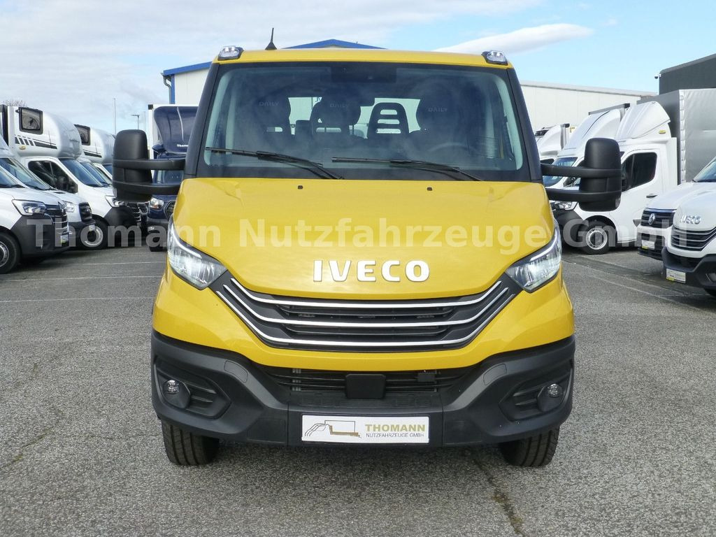 Iveco DAILY 70C18 DoKa Schiebeplateau Luftfed Navi Iveco DAILY 70C18 DoKa Schiebeplateau Luftfed Navi - Grua de remolque autos, Vehículo comercial ligero: foto 4 Iveco DAILY 70C18 DoKa Schiebeplateau Luftfed Navi Iveco DAILY 70C18 DoKa Schiebeplateau Luftfed Navi - Grua de remolque autos, Vehículo comercial ligero: foto 4