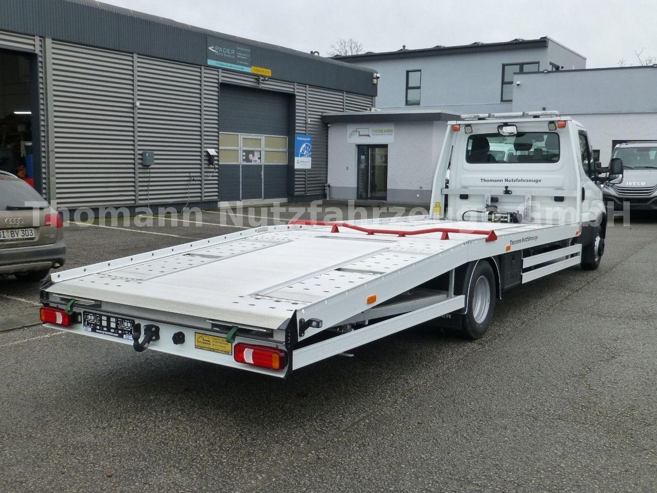 Iveco DAILY 70C18 Festplateau Alu Premium Automatik Iveco DAILY 70C18 Festplateau Alu Premium - Grua de remolque autos, Vehículo comercial ligero: foto 4 Iveco DAILY 70C18 Festplateau Alu Premium Automatik Iveco DAILY 70C18 Festplateau Alu Premium - Grua de remolque autos, Vehículo comercial ligero: foto 4