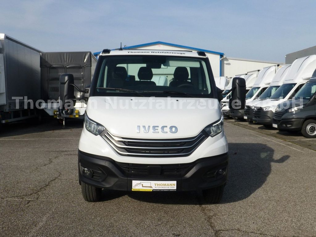 Iveco DAILY 70C18 Festplateau Alu Premium Automatik Iveco DAILY 70C18 Festplateau Alu Premium Automatik - Grua de remolque autos, Vehículo comercial ligero: foto 3 Iveco DAILY 70C18 Festplateau Alu Premium Automatik Iveco DAILY 70C18 Festplateau Alu Premium Automatik - Grua de remolque autos, Vehículo comercial ligero: foto 3