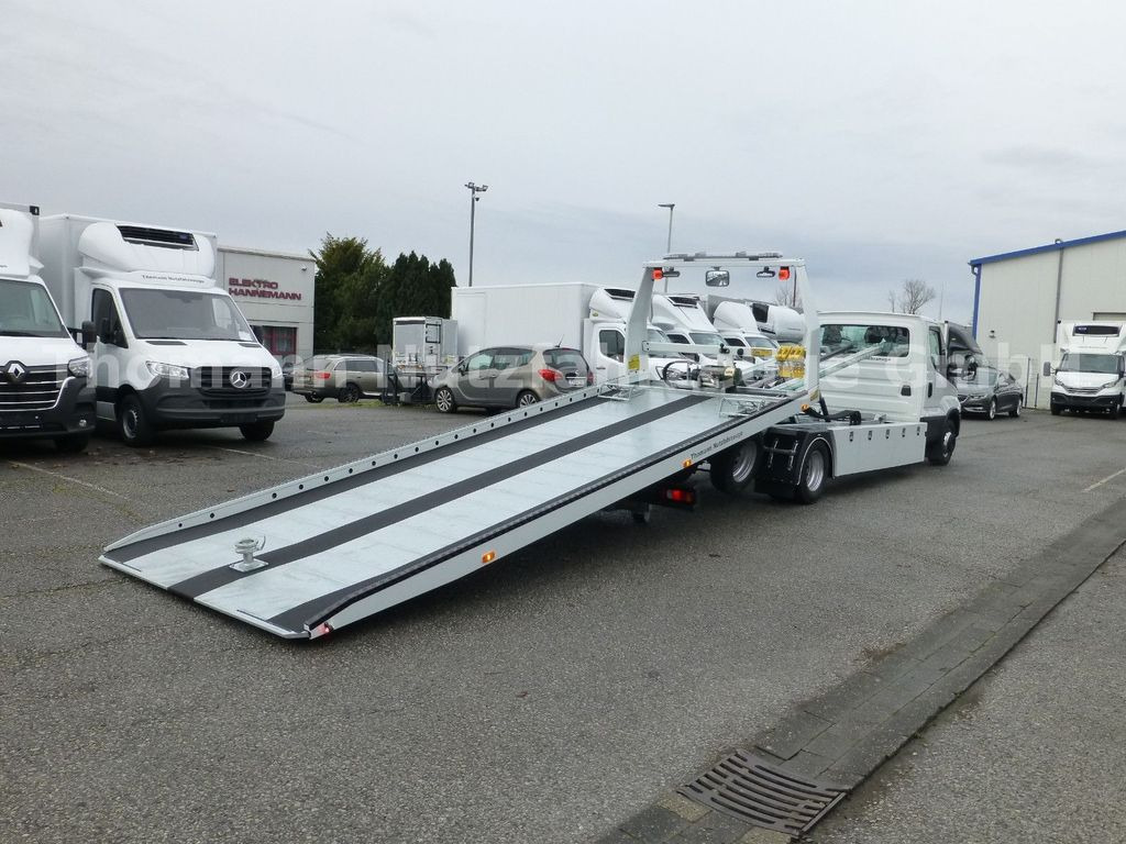 Iveco DAILY 72C18 Schiebeplateu Luftfed Navi Iveco DAILY 72C18 Schiebeplateu Luftfed Navi - Grua de remolque autos, Vehículo comercial ligero: foto 3 Iveco DAILY 72C18 Schiebeplateu Luftfed Navi Iveco DAILY 72C18 Schiebeplateu Luftfed Navi - Grua de remolque autos, Vehículo comercial ligero: foto 3