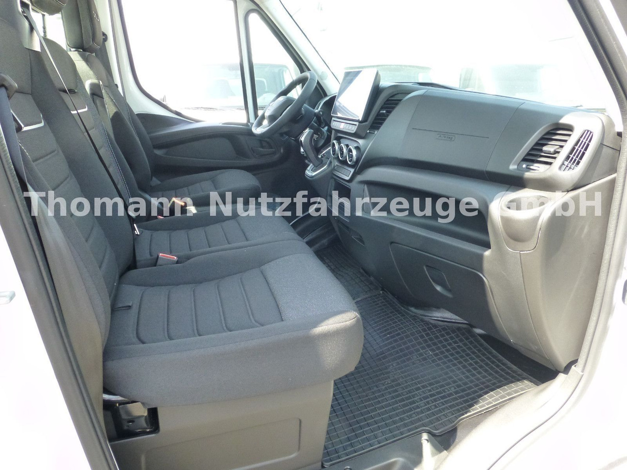 Grua de remolque autos Iveco Daily 35S18 Autotransporter Aut. Luftfed. NAVI: foto 12