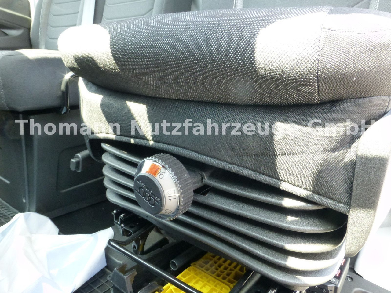 Grua de remolque autos Iveco Daily 35S18 Autotransporter Aut. Luftfed. NAVI: foto 19
