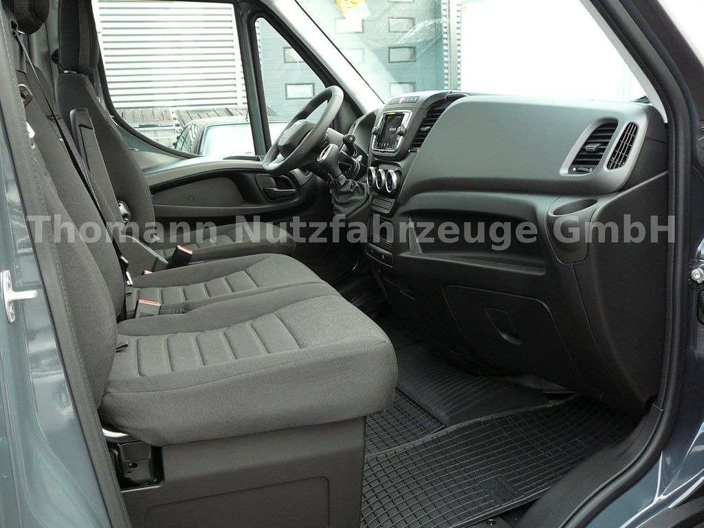 Iveco Daily 35S18 Autotransporter Aut. Luftfed. NAVI Iveco Daily 35S18 Autotransporter Aut. Luftfed. NAVI - Portavehículos camión, Vehículo comercial ligero: foto 5 Iveco Daily 35S18 Autotransporter Aut. Luftfed. NAVI Iveco Daily 35S18 Autotransporter Aut. Luftfed. NAVI - Portavehículos camión, Vehículo comercial ligero: foto 5