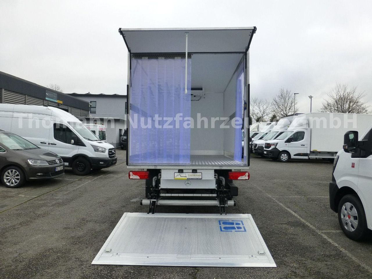 Frigorífico furgoneta nuevo Mercedes-Benz Sprinter 317 CDI Kühlkoffer Xarios 300 LBW: foto 8 Frigorífico furgoneta nuevo Mercedes-Benz Sprinter 317 CDI Kühlkoffer Xarios 300 LBW: foto 8