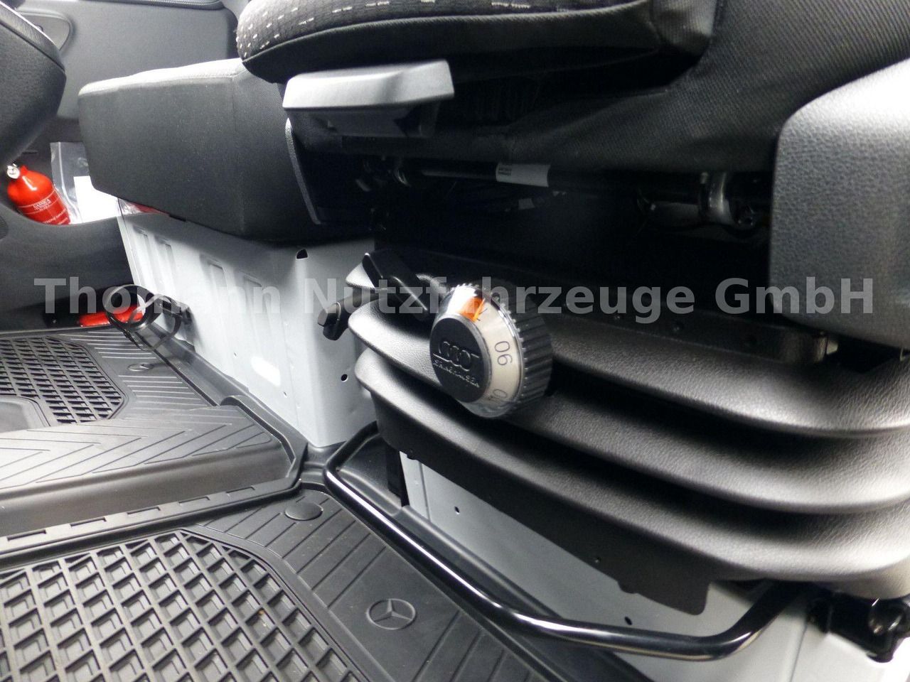 Frigorífico furgoneta nuevo Mercedes-Benz Sprinter 317 CDI Kühlkoffer Xarios 300 LBW: foto 23 Frigorífico furgoneta nuevo Mercedes-Benz Sprinter 317 CDI Kühlkoffer Xarios 300 LBW: foto 23