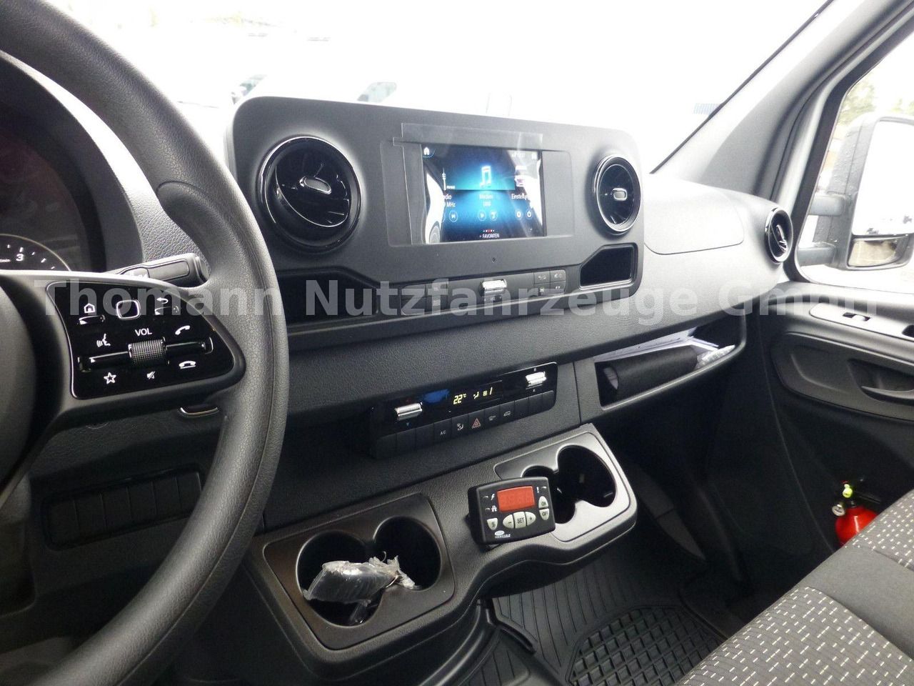 Frigorífico furgoneta nuevo Mercedes-Benz Sprinter 317 CDI Kühlkoffer Xarios 300 LBW: foto 25 Frigorífico furgoneta nuevo Mercedes-Benz Sprinter 317 CDI Kühlkoffer Xarios 300 LBW: foto 25
