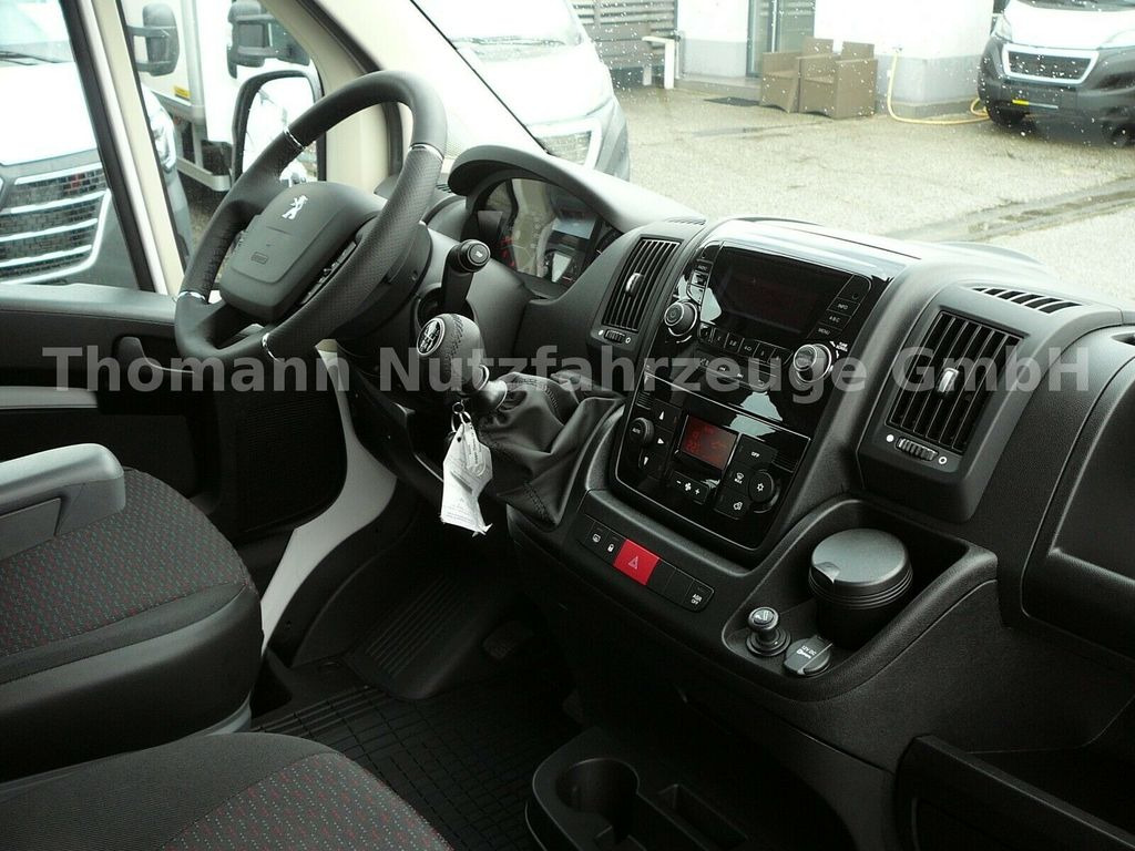 Caja abierta furgoneta, Furgoneta combi nuevo Peugeot Boxer Pritsche 7 Sitzer Klimaaut. Luftfederung: foto 11