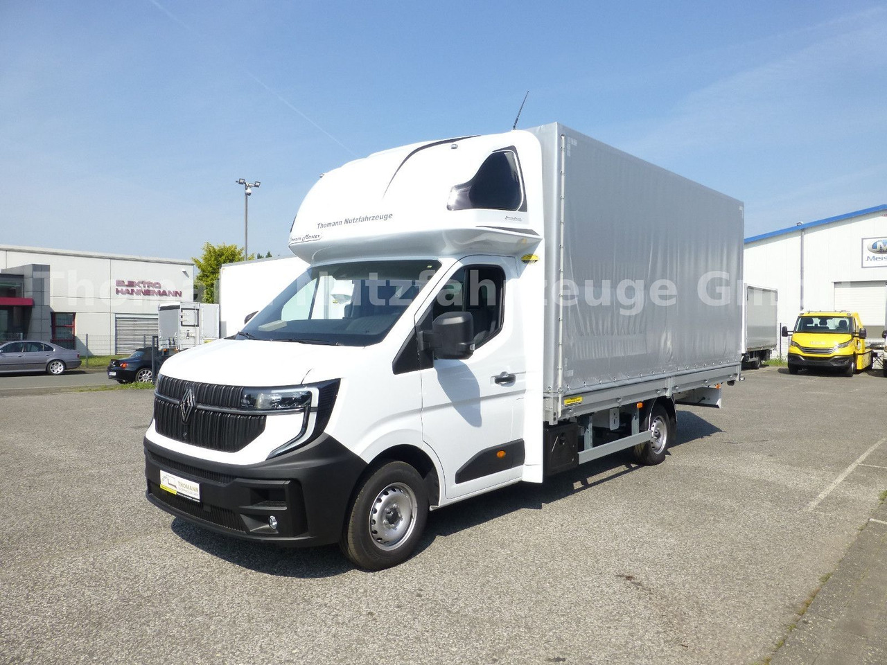 Renault NEW Master Pritsche Plane Schlafkabine - Furgoneta con caja de lona: foto 1 Renault NEW Master Pritsche Plane Schlafkabine - Furgoneta con caja de lona: foto 1