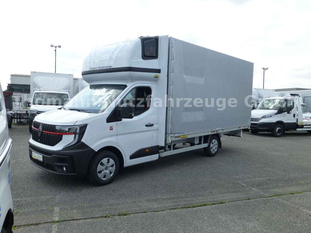 Renault NEW Master Pritsche Plane Schlafkabine - Furgoneta con caja de lona: foto 2 Renault NEW Master Pritsche Plane Schlafkabine - Furgoneta con caja de lona: foto 2