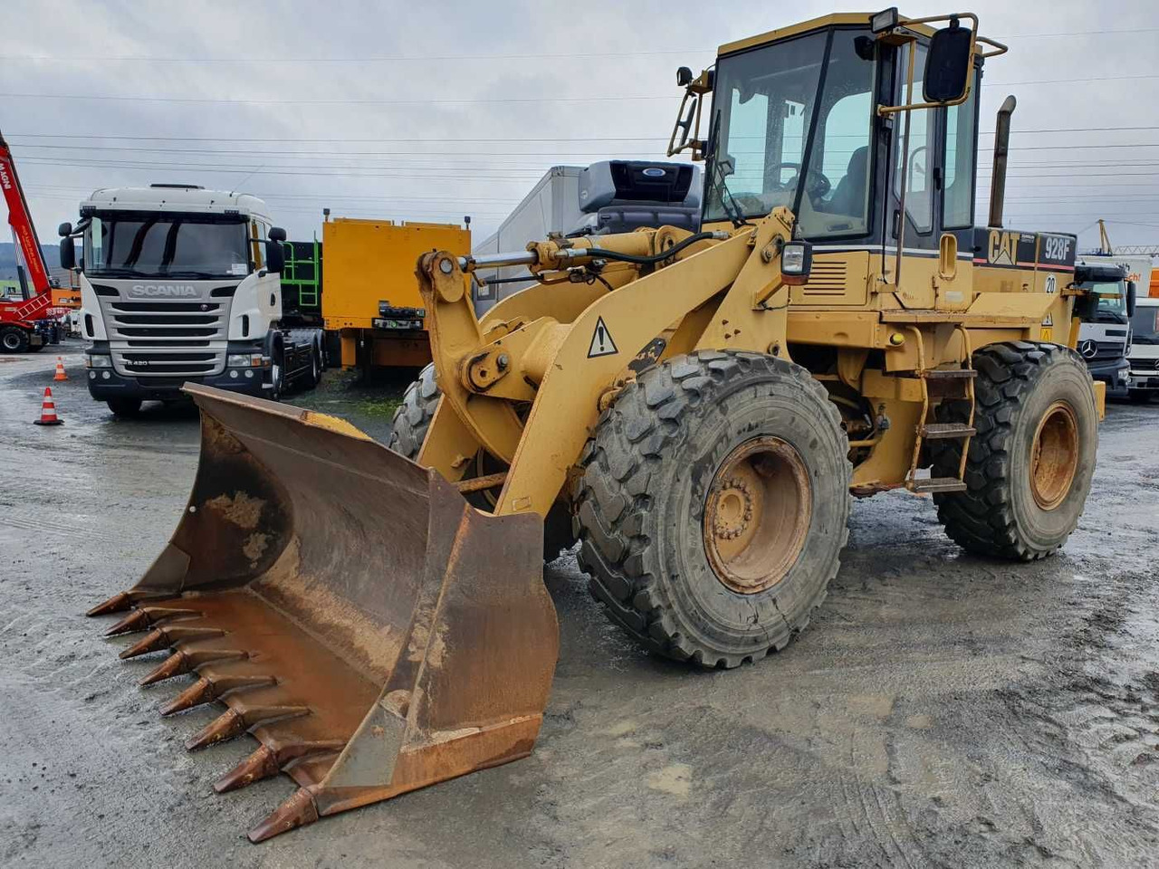 CAT 928F / nur 9.802h / Aircondition / 1994 - Cargadora de ruedas: foto 1 CAT 928F / nur 9.802h / Aircondition / 1994 - Cargadora de ruedas: foto 1