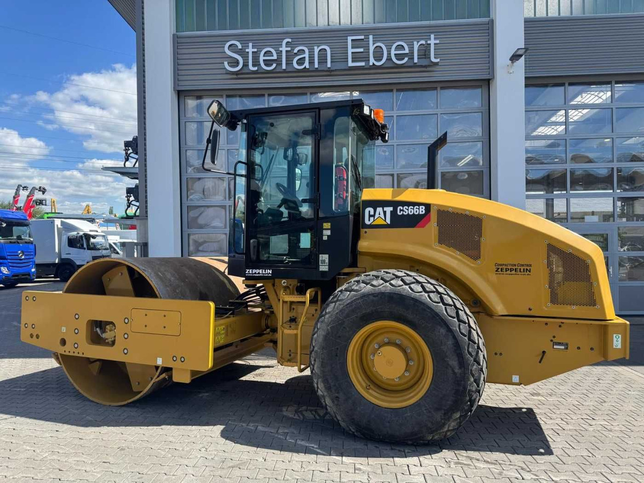 CAT CS66B / 2017 / nur 83h! / Klima / neuwertig! - Compactador: foto 5 CAT CS66B / 2017 / nur 83h! / Klima / neuwertig! - Compactador: foto 5
