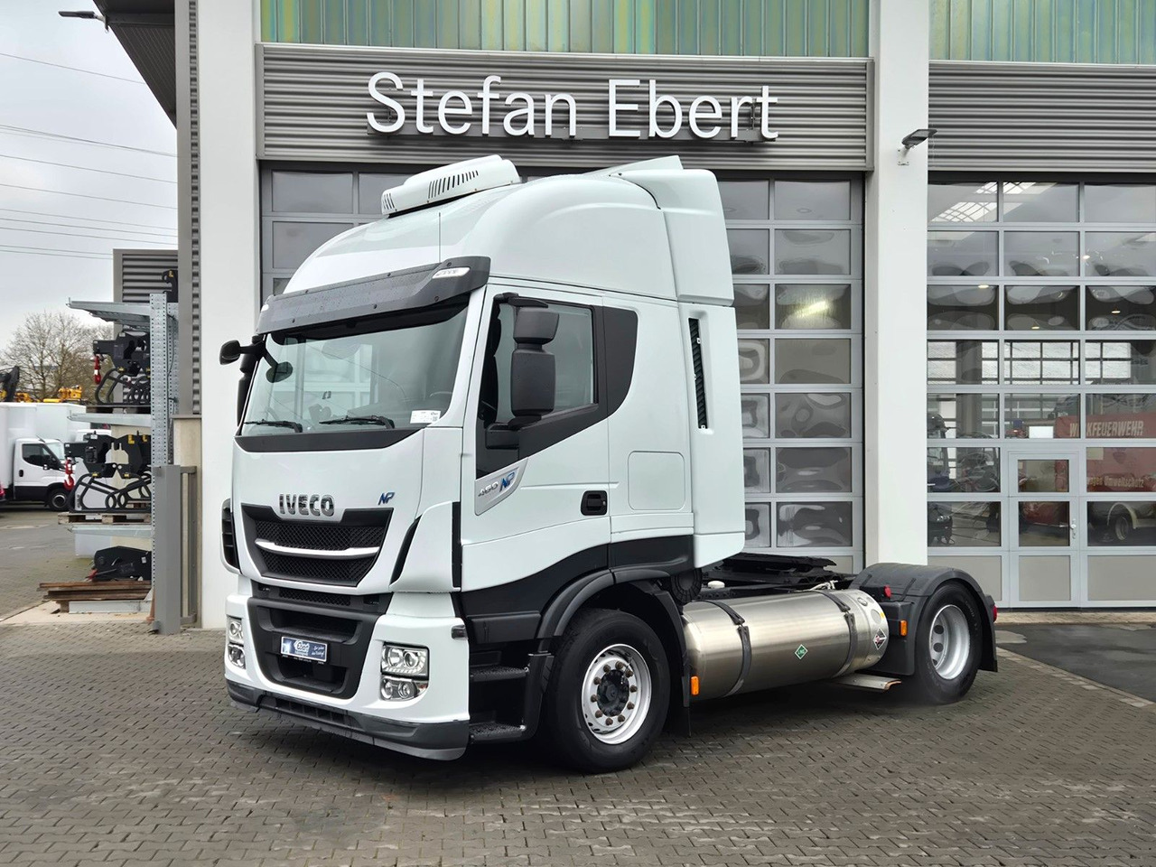 Iveco Stralis 460NP LNG Intarder 3 Stück - Cabeza tractora: foto 2 Iveco Stralis 460NP LNG Intarder 3 Stück - Cabeza tractora: foto 2