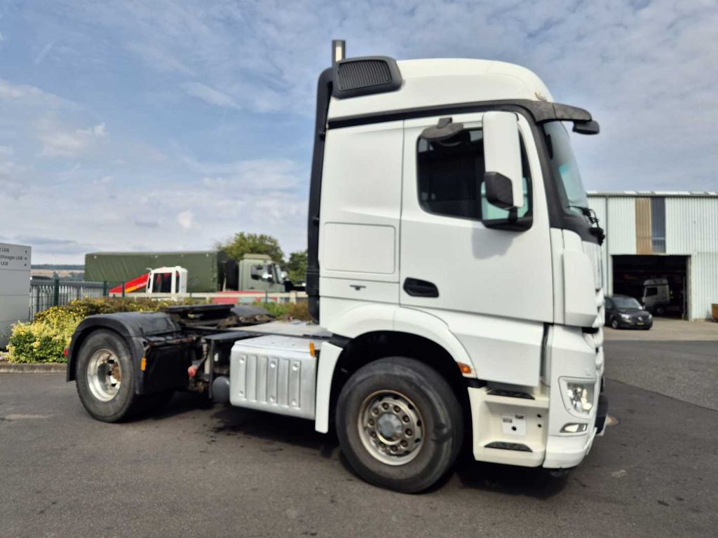 Mercedes-Benz Arocs 1845 LS 4x4 HAD Retarder Hydraulik Navi Mercedes-Benz Arocs 1845 LS 4x4 HAD Retarder Hydraulik Navi - Cabeza tractora: foto 3 Mercedes-Benz Arocs 1845 LS 4x4 HAD Retarder Hydraulik Navi Mercedes-Benz Arocs 1845 LS 4x4 HAD Retarder Hydraulik Navi - Cabeza tractora: foto 3