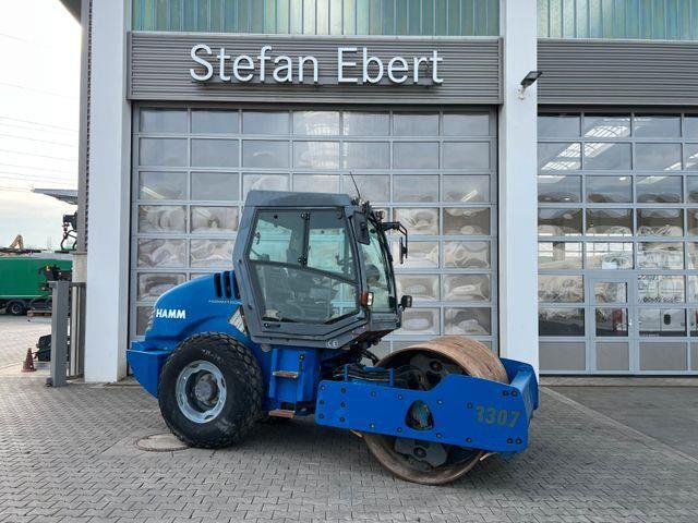 Hamm 3307 HT / Walzenzug / 4.958h / 2001 - Rodillo: foto 1 Hamm 3307 HT / Walzenzug / 4.958h / 2001 - Rodillo: foto 1