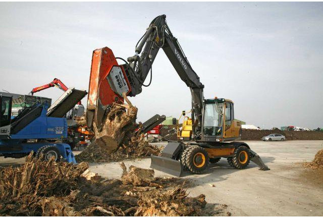 Westtech R900 R1300 Rodeschere Wurzelstock - Implemento para Excavadora: foto 1 Westtech R900 R1300 Rodeschere Wurzelstock - Implemento para Excavadora: foto 1