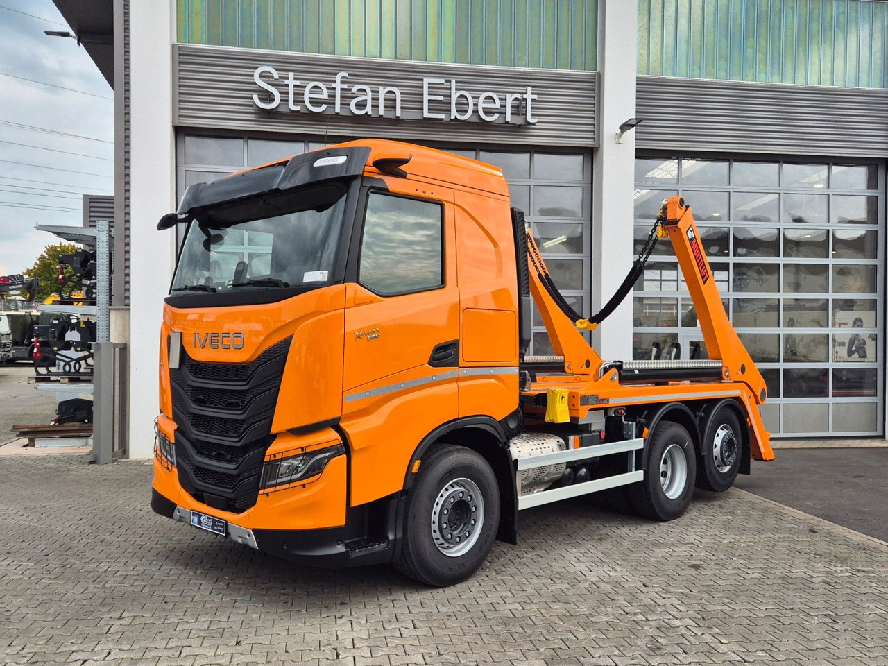 Iveco AS280X58Y/ PS ON Hiab FTR18 Funk AHK Bett Cam - Volquete camión: foto 4 Iveco AS280X58Y/ PS ON Hiab FTR18 Funk AHK Bett Cam - Volquete camión: foto 4