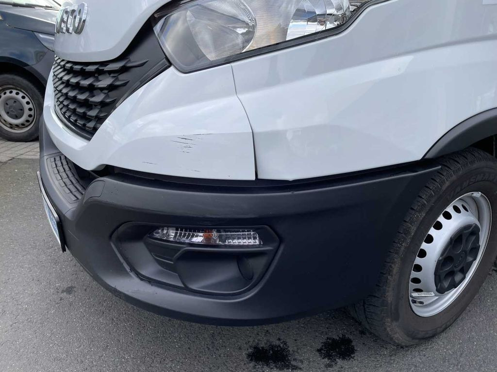 Iveco Daily 35 S 16 A8 V *Klima*Automatik*L4.100mm* - Furgón: foto 3 Iveco Daily 35 S 16 A8 V *Klima*Automatik*L4.100mm* - Furgón: foto 3