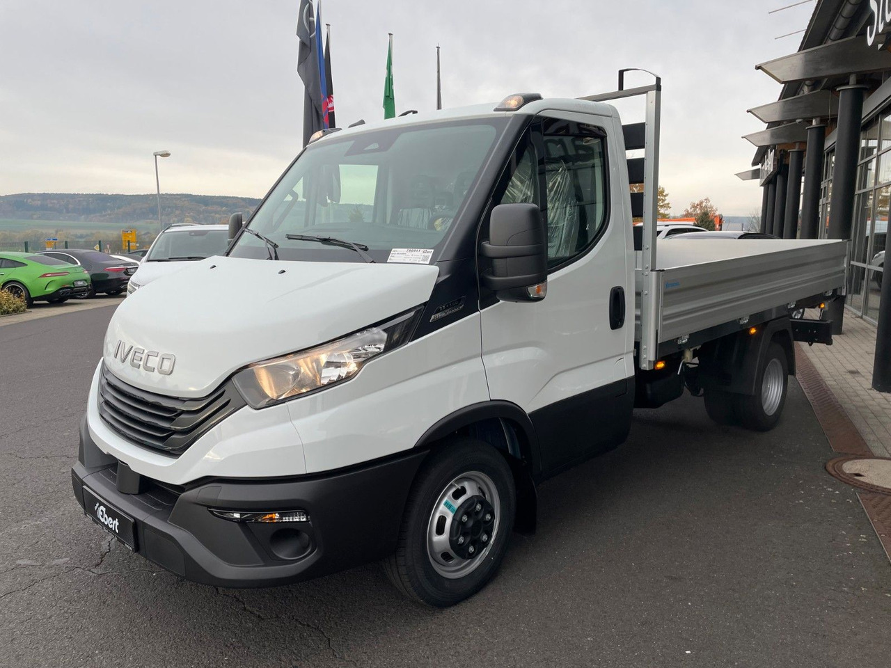Iveco Daily 35C14 A8 *R3.450mm*Automatik* 7x vorhanden - Volquete furgoneta: foto 4 Iveco Daily 35C14 A8 *R3.450mm*Automatik* 7x vorhanden - Volquete furgoneta: foto 4