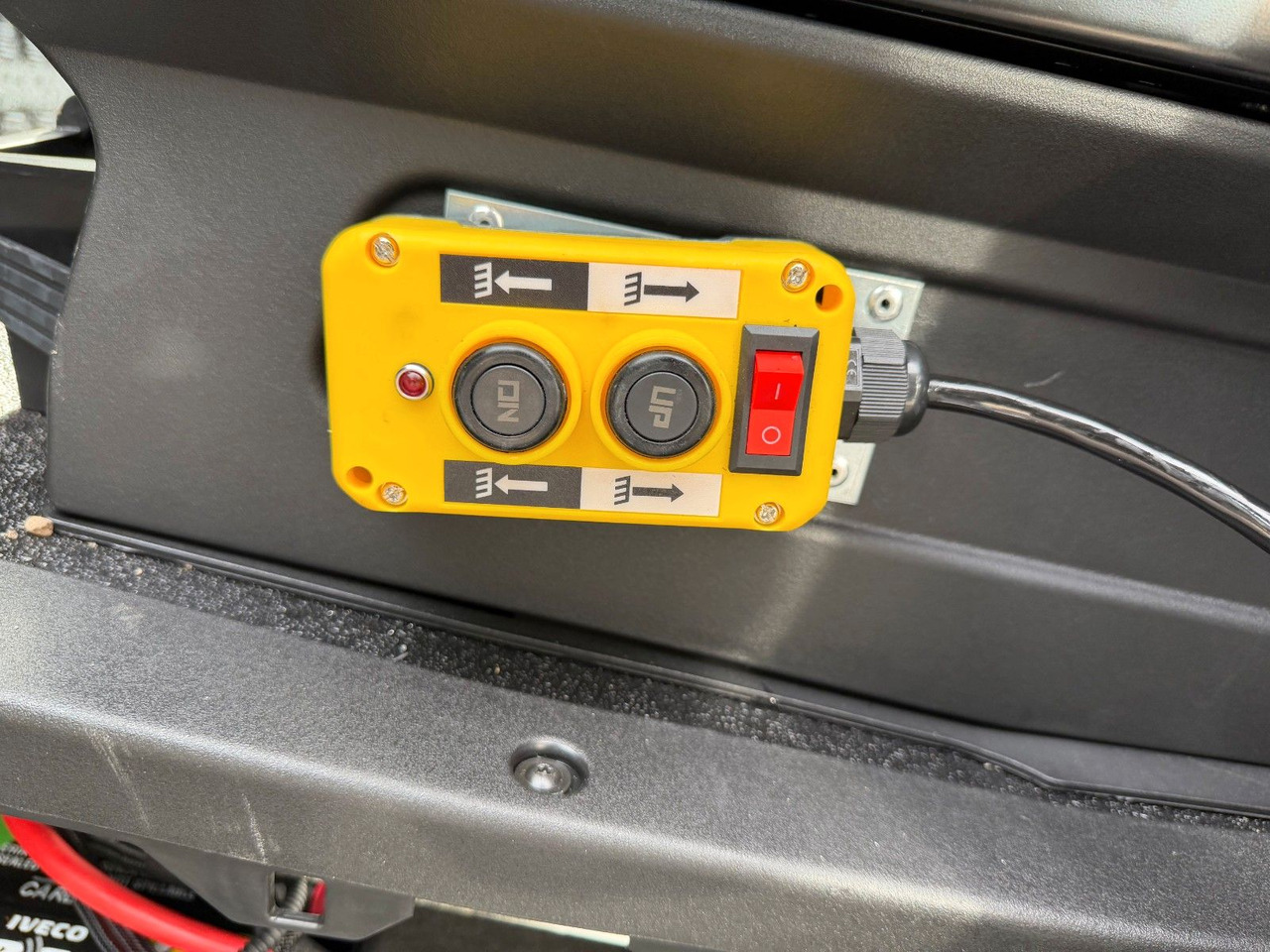 Volquete furgoneta Iveco Daily 35S14 A8*R3.450mm*Automatik*Kamera*2Sitze*: foto 21 Volquete furgoneta Iveco Daily 35S14 A8*R3.450mm*Automatik*Kamera*2Sitze*: foto 21