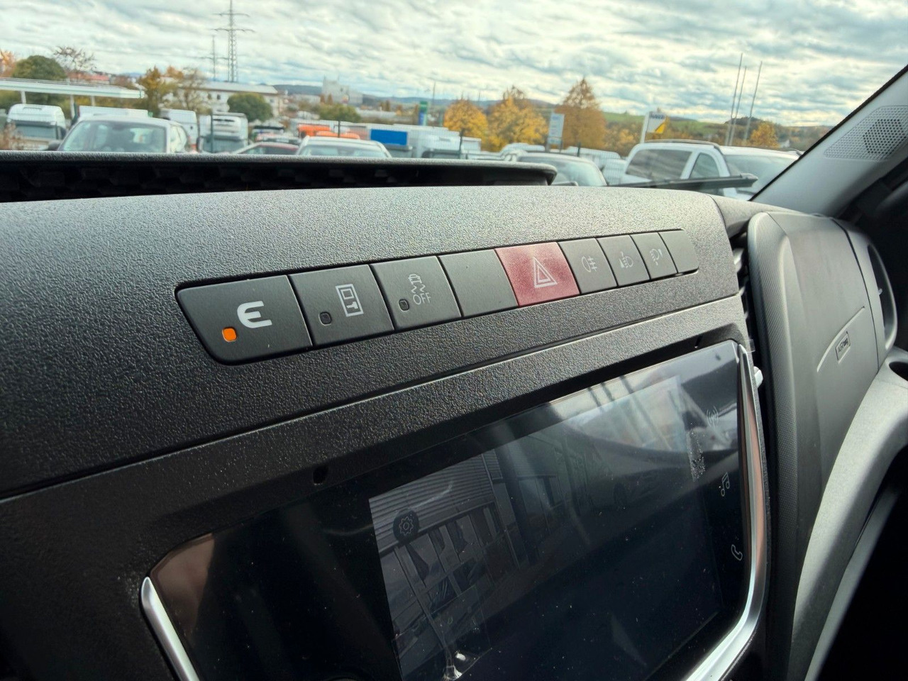 Volquete furgoneta Iveco Daily 35S14 A8*R3.450mm*Automatik*Kamera*2Sitze*: foto 17 Volquete furgoneta Iveco Daily 35S14 A8*R3.450mm*Automatik*Kamera*2Sitze*: foto 17