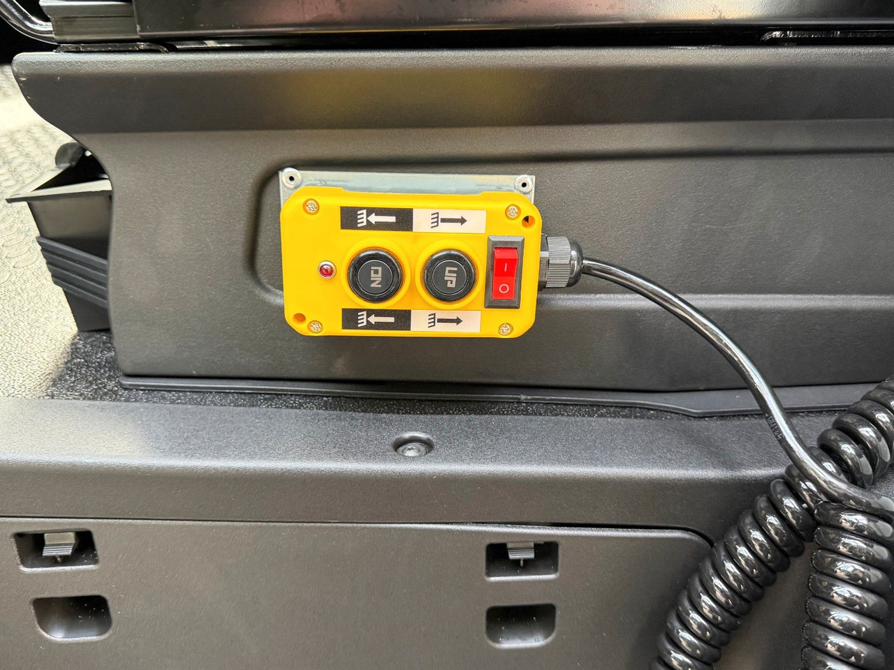 Leasing financiero de Iveco Daily 35S14 A8*R3.450mm*Automatik*Kamera*3Sitze* leasing Iveco Daily 35S14 A8*R3.450mm*Automatik*Kamera*3Sitze*: foto 20 Leasing financiero de Iveco Daily 35S14 A8*R3.450mm*Automatik*Kamera*3Sitze* leasing Iveco Daily 35S14 A8*R3.450mm*Automatik*Kamera*3Sitze*: foto 20