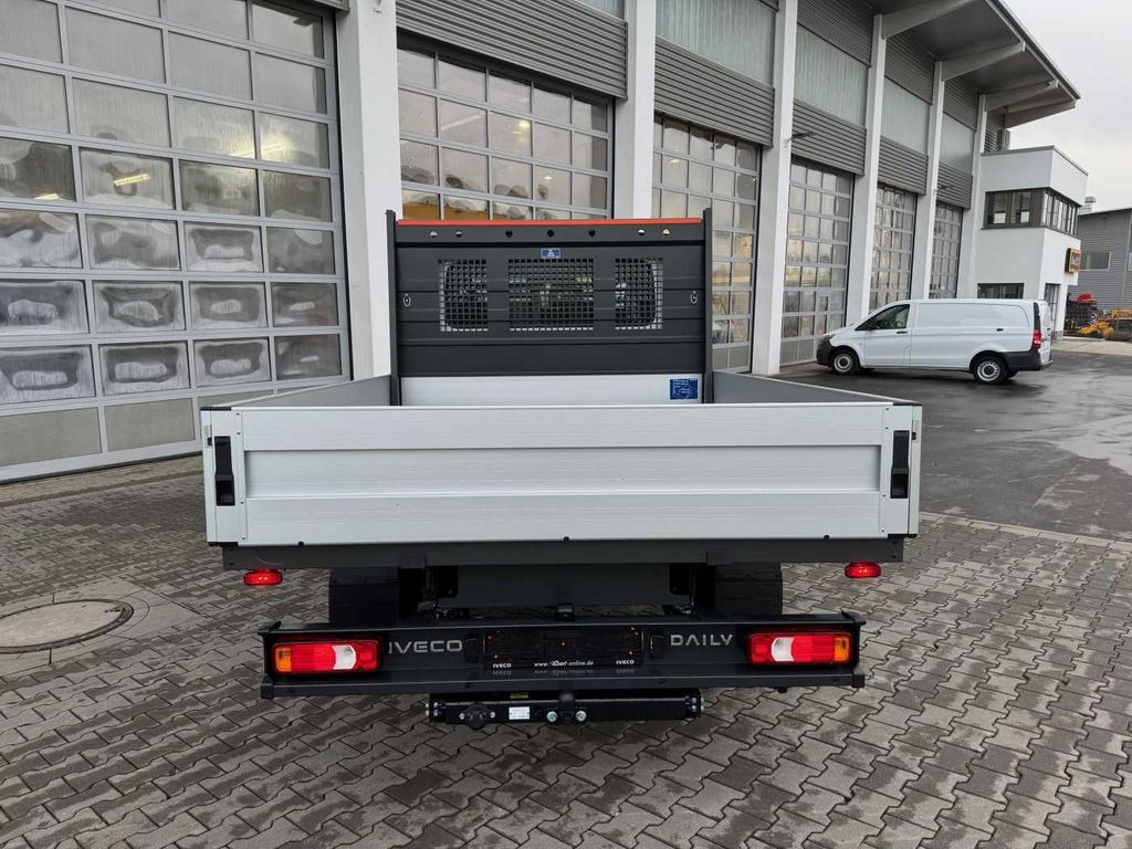 Iveco Daily 35S16 A8 Pritsche *7-Sitze*AHK*Automatik* - Caja abierta furgoneta: foto 4 Iveco Daily 35S16 A8 Pritsche *7-Sitze*AHK*Automatik* - Caja abierta furgoneta: foto 4