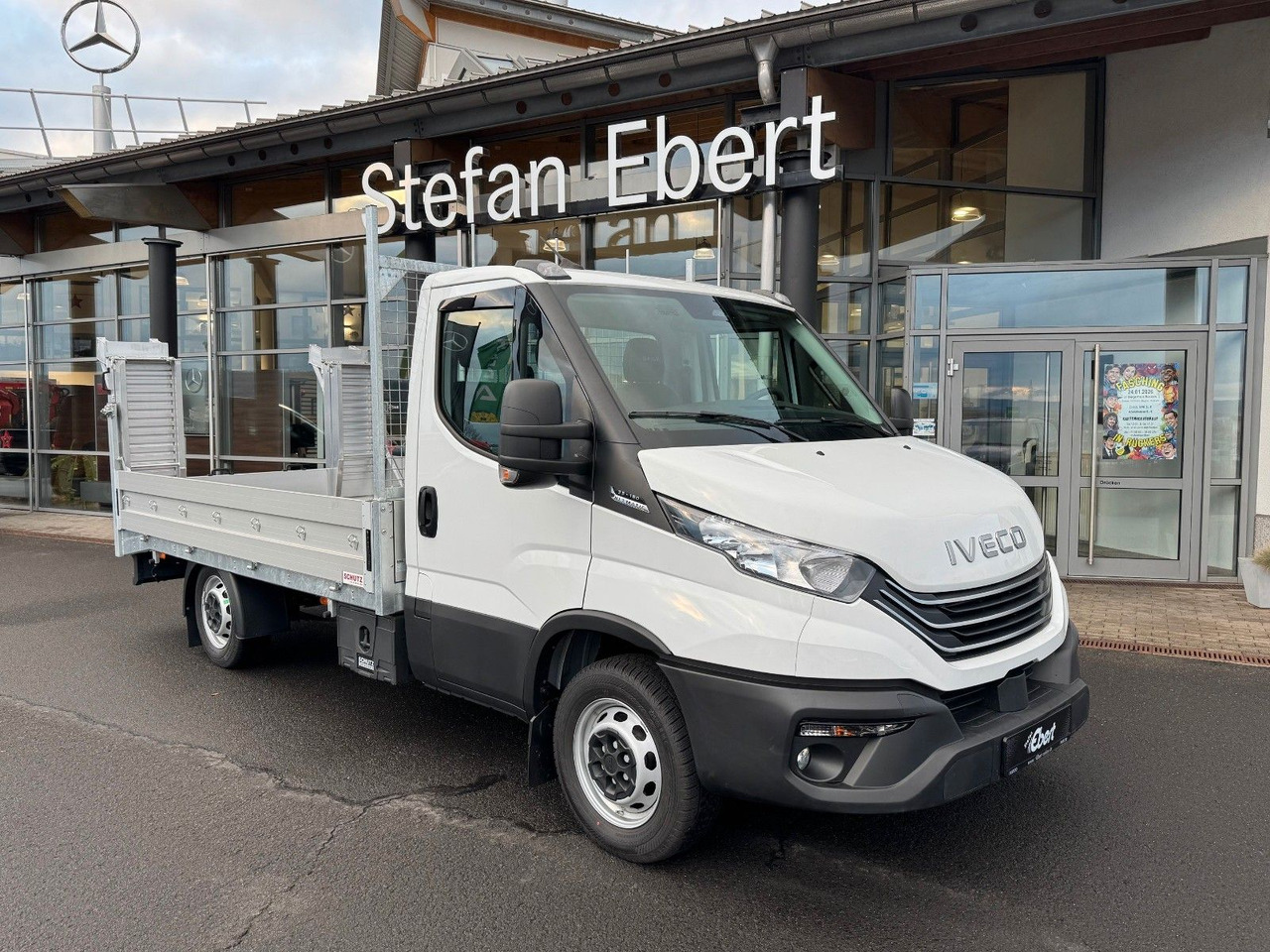 Iveco Daily 35S16 HA8 *Rampen*L3.500mm*Automatik*AHK* - Caja abierta furgoneta: foto 1 Iveco Daily 35S16 HA8 *Rampen*L3.500mm*Automatik*AHK* - Caja abierta furgoneta: foto 1