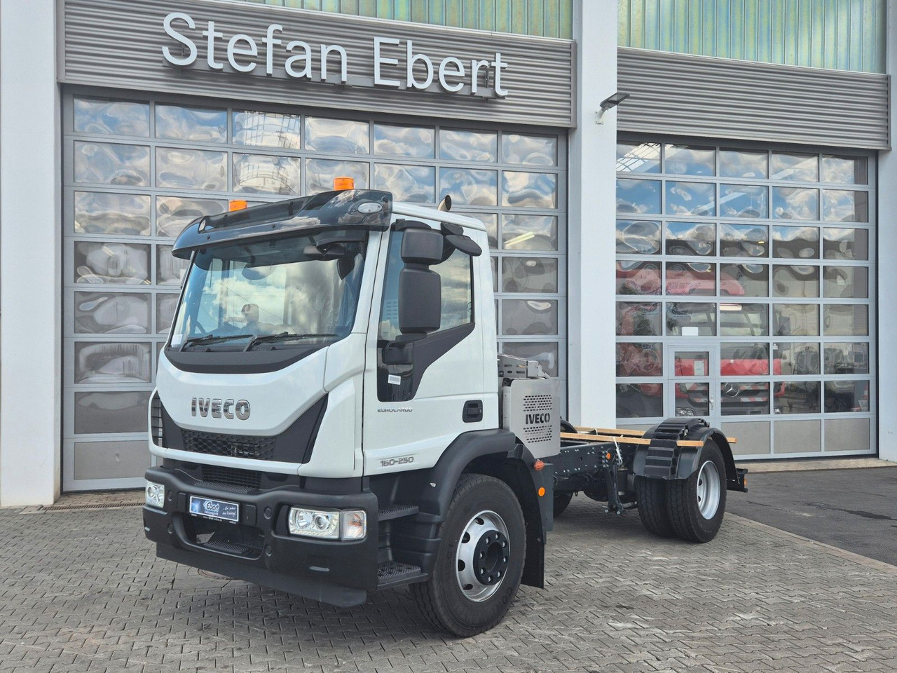 Iveco Eurocargo ML160E25/P EVI_E 4x2 RHD Rechtslenker - Chasis camión: foto 3 Iveco Eurocargo ML160E25/P EVI_E 4x2 RHD Rechtslenker - Chasis camión: foto 3