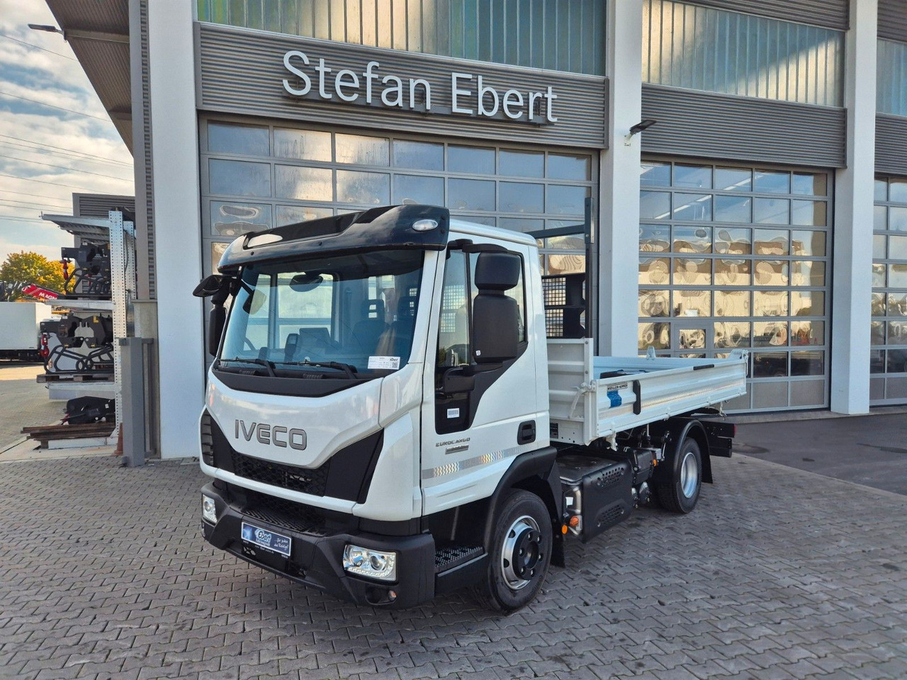 Iveco Eurocargo ML80E21 Meiller 2x AHK 3 Sitze - Volquete camión: foto 3 Iveco Eurocargo ML80E21 Meiller 2x AHK 3 Sitze - Volquete camión: foto 3