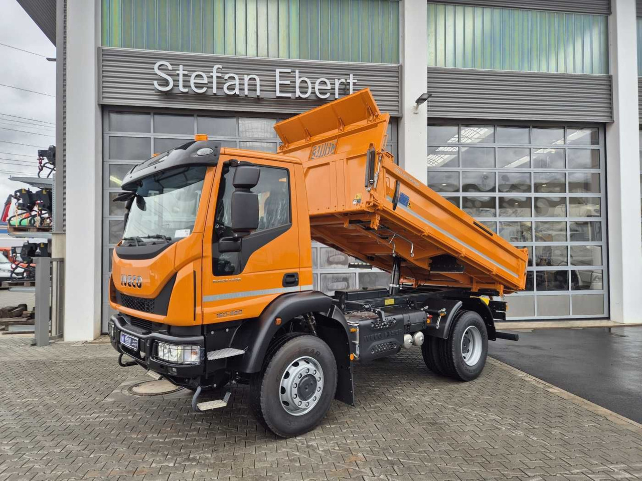 Iveco ML150E28W 4x4 Meiller Dreiseitenkipper 2xAHK - Volquete camión: foto 1 Iveco ML150E28W 4x4 Meiller Dreiseitenkipper 2xAHK - Volquete camión: foto 1