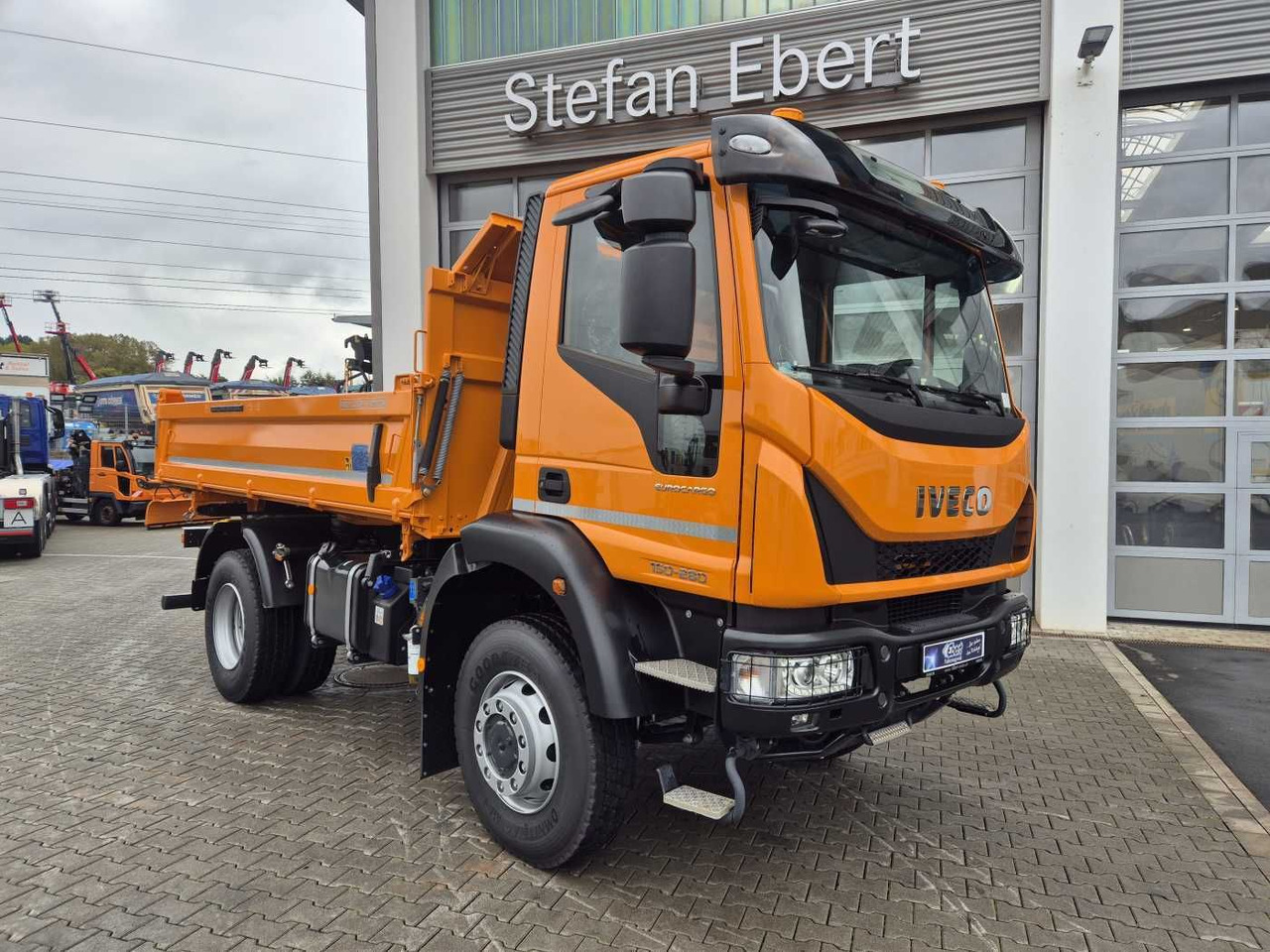 Iveco ML150E28W 4x4 Meiller Dreiseitenkipper 2xAHK - Volquete camión: foto 3 Iveco ML150E28W 4x4 Meiller Dreiseitenkipper 2xAHK - Volquete camión: foto 3
