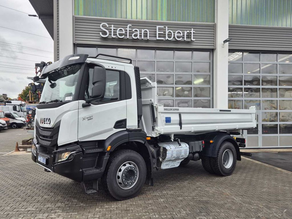 Iveco X-Way AD200X48 HR OFF 4x2 Meiller Intarder 2x - Volquete camión: foto 4 Iveco X-Way AD200X48 HR OFF 4x2 Meiller Intarder 2x - Volquete camión: foto 4