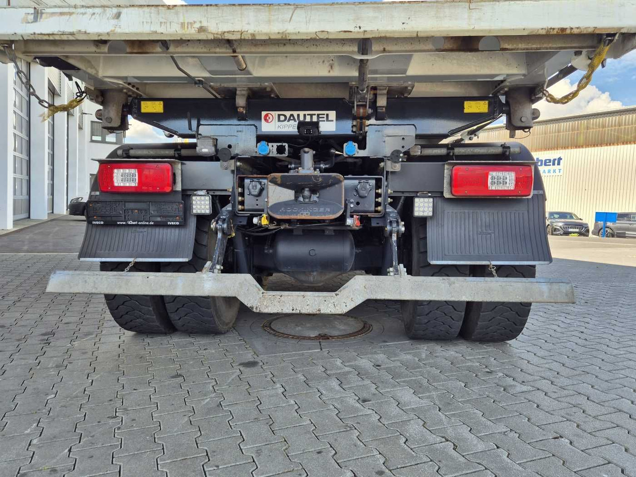 Leasing financiero de  Iveco X-Way AD300X48Z HR 6x4 Intarder Bordmatic Kamera leasing Iveco X-Way AD300X48Z HR 6x4 Intarder Bordmatic Kamera: foto 10