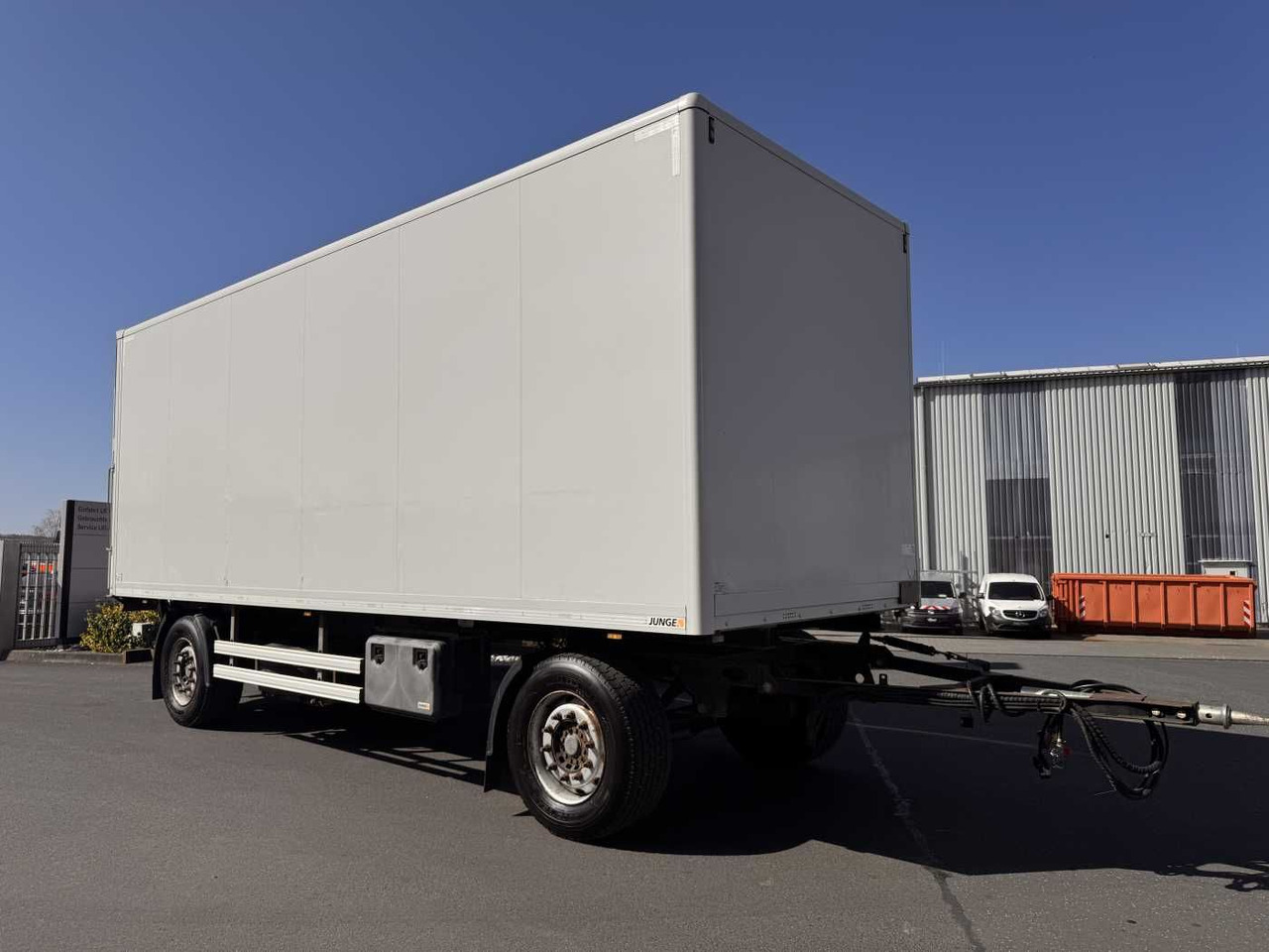 Junge AASK18P037 LBW Bär (2.000kg) - Caja cerrada remolque: foto 2 Junge AASK18P037 LBW Bär (2.000kg) - Caja cerrada remolque: foto 2