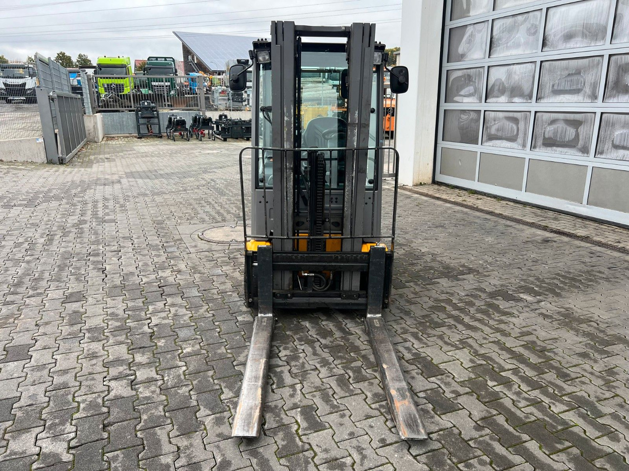 Carretilla elevadora eléctrica Jungheinrich EFG 215 / Triplex 4.25m / 1.851h / Batterie 2023: foto 8
