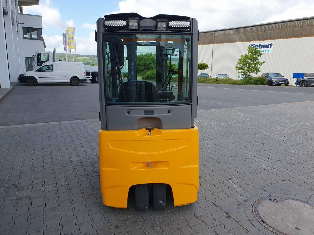 Jungheinrich EFG 215 / Triplex: 4.25m! / SS / 2.472h! / 2020 - Carretilla elevadora eléctrica: foto 5 Jungheinrich EFG 215 / Triplex: 4.25m! / SS / 2.472h! / 2020 - Carretilla elevadora eléctrica: foto 5