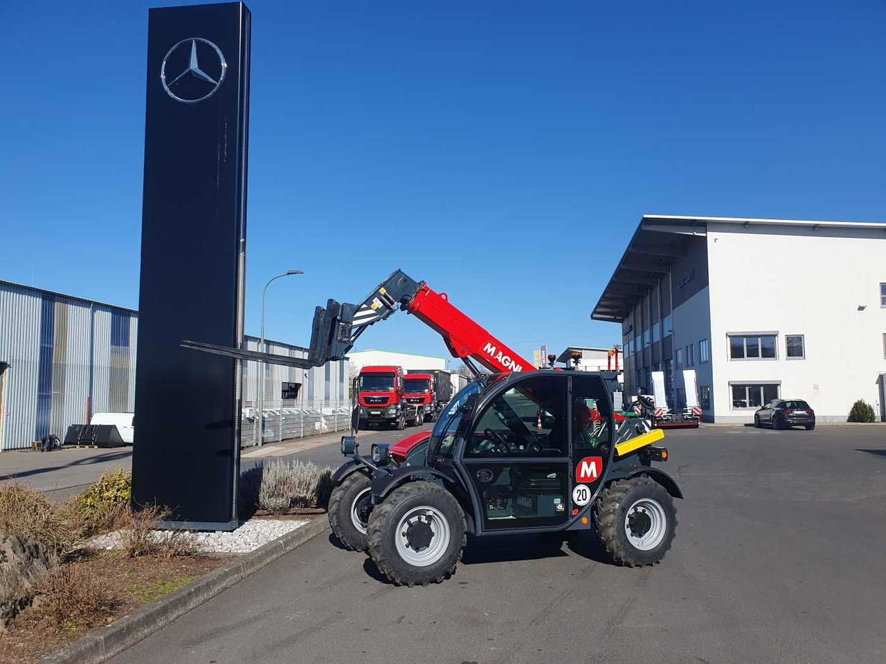 Magni TH 3.6-D5/D / 3to - 5,8m / 75PS - Manipulador telescópico: foto 2 Magni TH 3.6-D5/D / 3to - 5,8m / 75PS - Manipulador telescópico: foto 2