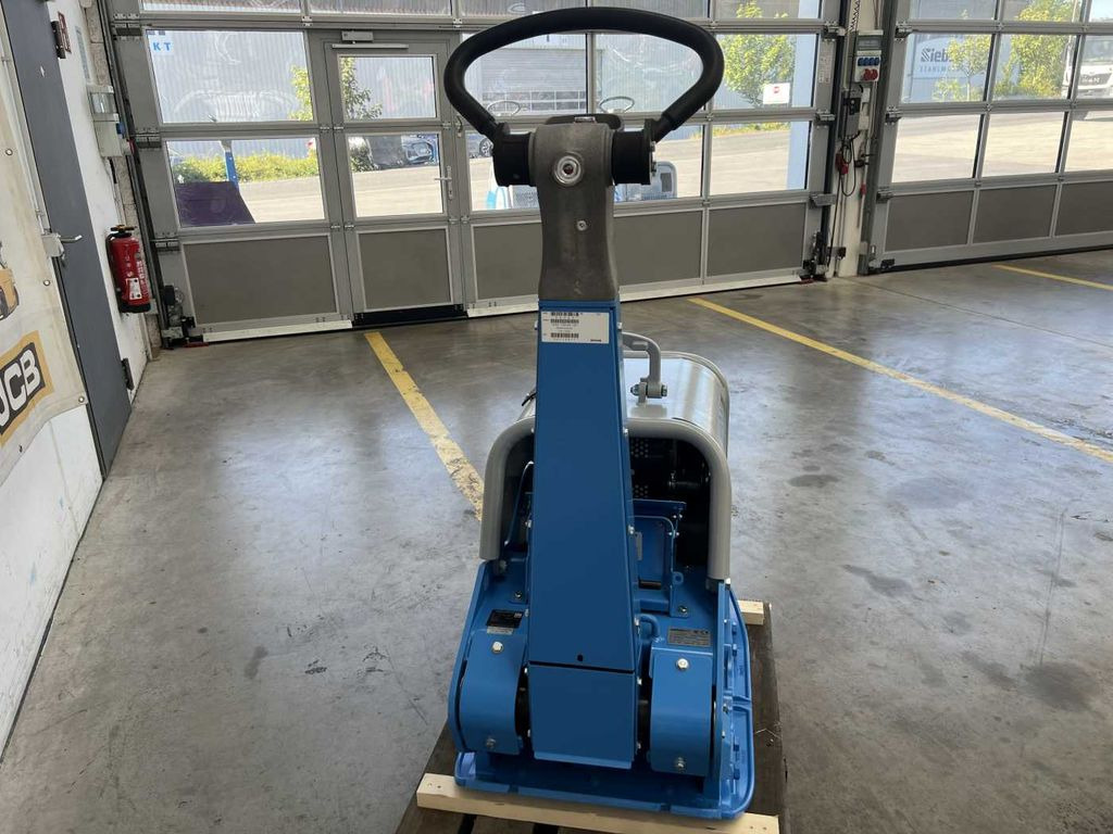 Weber CR 7 WSA Hatz-Diesel / 484 kg Rüttelplatte - Maquinaria de construcción: foto 5 Weber CR 7 WSA Hatz-Diesel / 484 kg Rüttelplatte - Maquinaria de construcción: foto 5