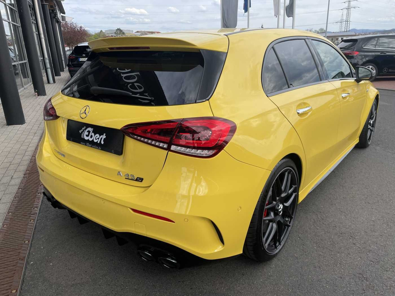 Mercedes-Benz A 45 S AMG PerfSitz+Night+PAGA+RIDE +19' - Coche: foto 4 Mercedes-Benz A 45 S AMG PerfSitz+Night+PAGA+RIDE +19' - Coche: foto 4