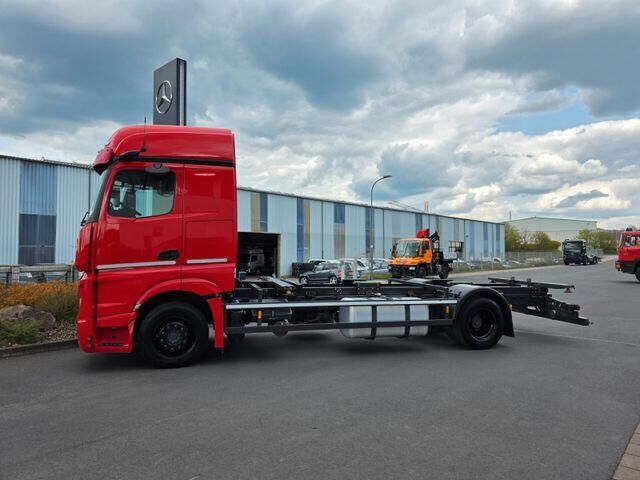 Mercedes-Benz Actros 1843 LL BDF Fahrschule S&G 6 Sitze AHK - Chasis camión: foto 5 Mercedes-Benz Actros 1843 LL BDF Fahrschule S&G 6 Sitze AHK - Chasis camión: foto 5