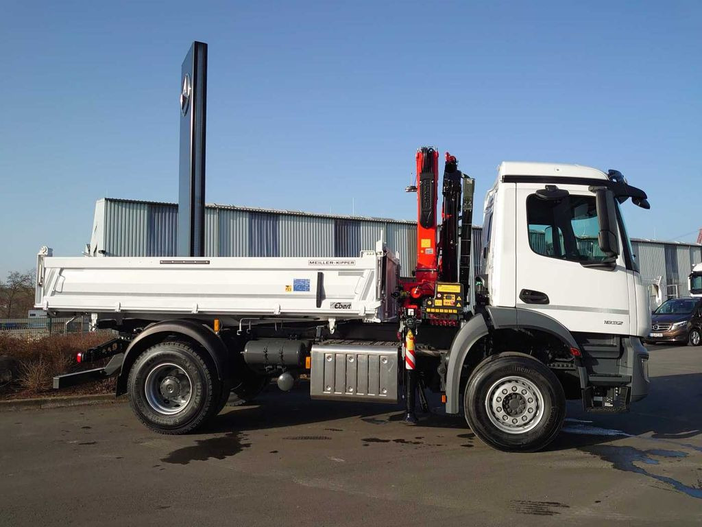 Volquete camión, Camión grúa nuevo Mercedes-Benz Arocs 1832 KK 4x2 Kipper+Kran Fassi F120+Funk: foto 6