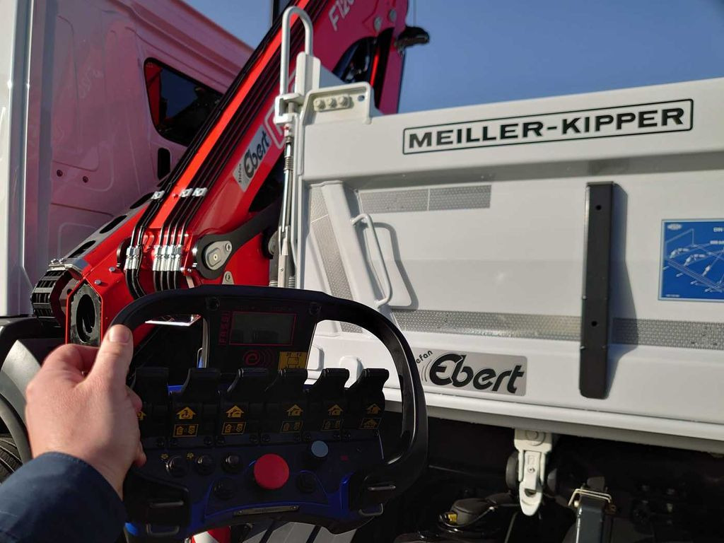 Volquete camión, Camión grúa nuevo Mercedes-Benz Arocs 1832 KK 4x2 Kipper+Kran Fassi F120+Funk: foto 12