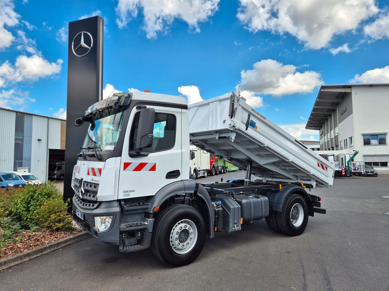Mercedes-Benz Arocs 1935 K 4x2 Meiller AHK Navi PPC Klima - Volquete camión: foto 1 Mercedes-Benz Arocs 1935 K 4x2 Meiller AHK Navi PPC Klima - Volquete camión: foto 1