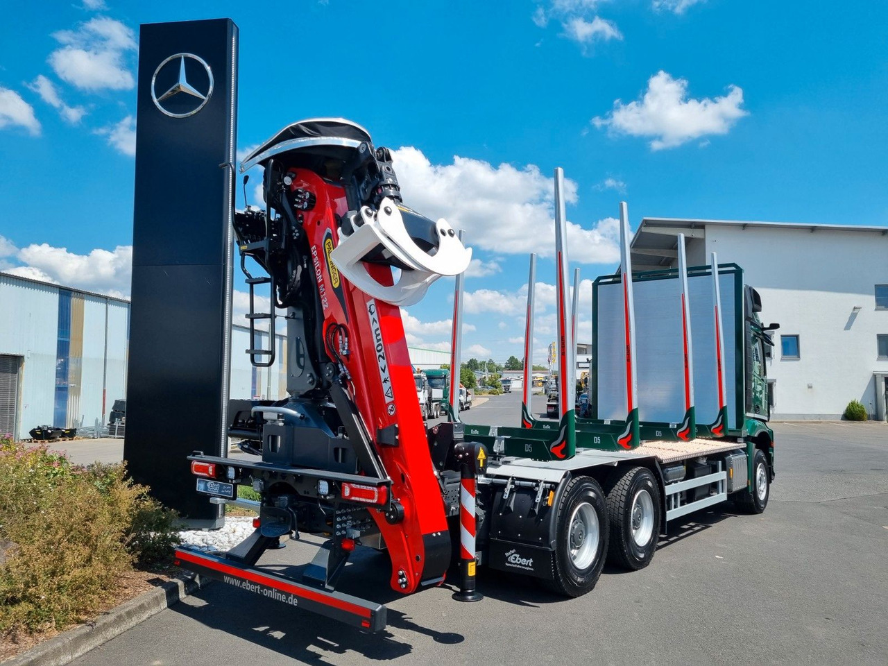 Camión forestal, Camión grúa Mercedes-Benz Arocs 2651L 6x4 Palfinger-EPSILON Y Crane M12Z91: foto 11