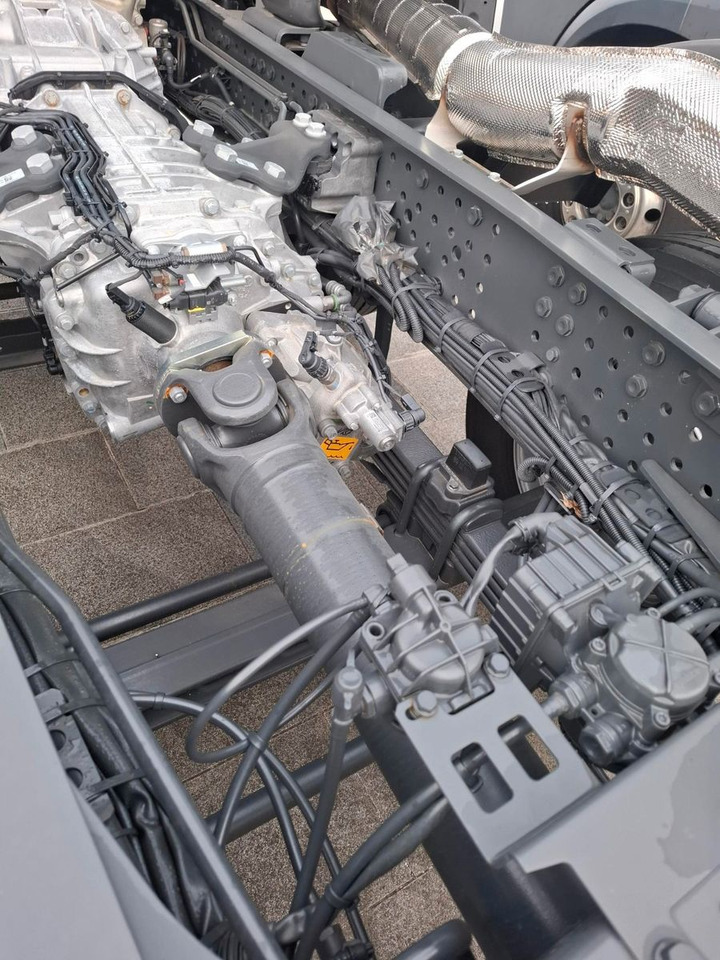 Mercedes-Benz Arocs 4153 8x4 Fahrgestell - Chasis camión: foto 5 Mercedes-Benz Arocs 4153 8x4 Fahrgestell - Chasis camión: foto 5